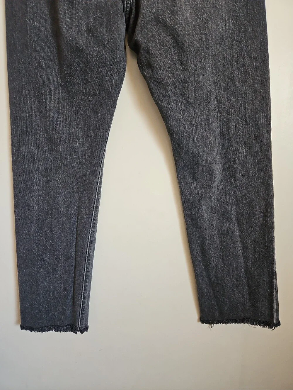Levi's 501 Charcoal Gray Washed Straight Jeans Raw Hem Button Fly Size 29X30